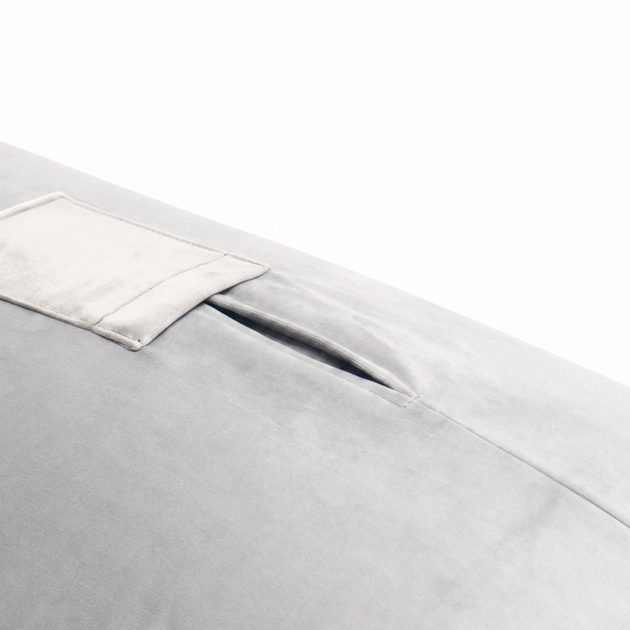 Close-up of the Humphrey toy-mount pillow front pocket